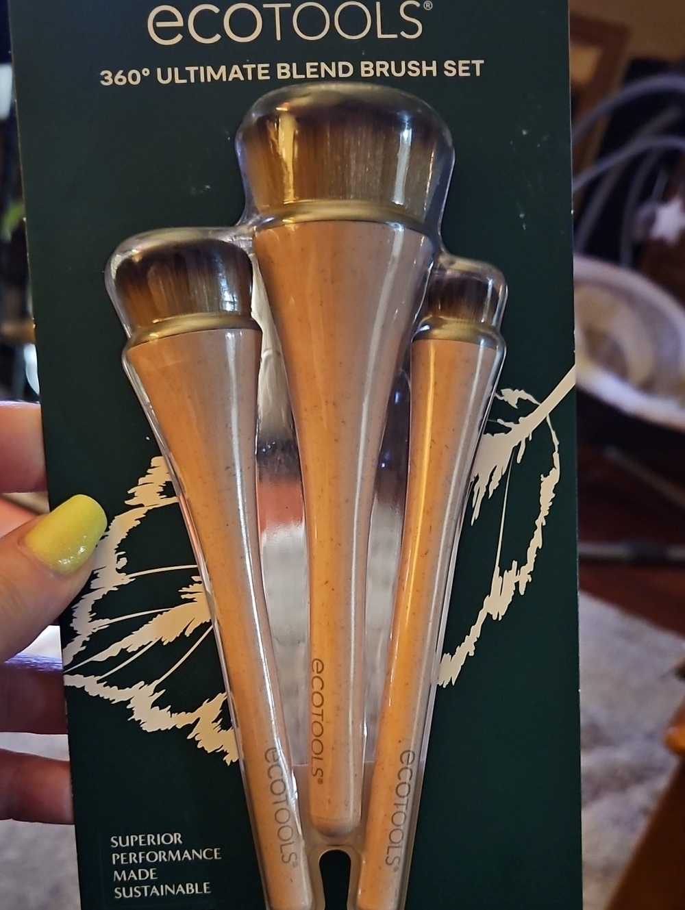 ecotools Bamboo-Handle 3-Piece Makeup Brush Set in Natural Brown and Gold-Tip